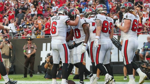 NFL Trending Image: Baker Mayfield outshines Kyle Trask in QB competition during Bucs preseason opener