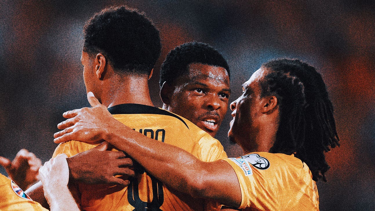 Denzel Dumfries has three first-half assists in Netherlands' 3-0 win over greece