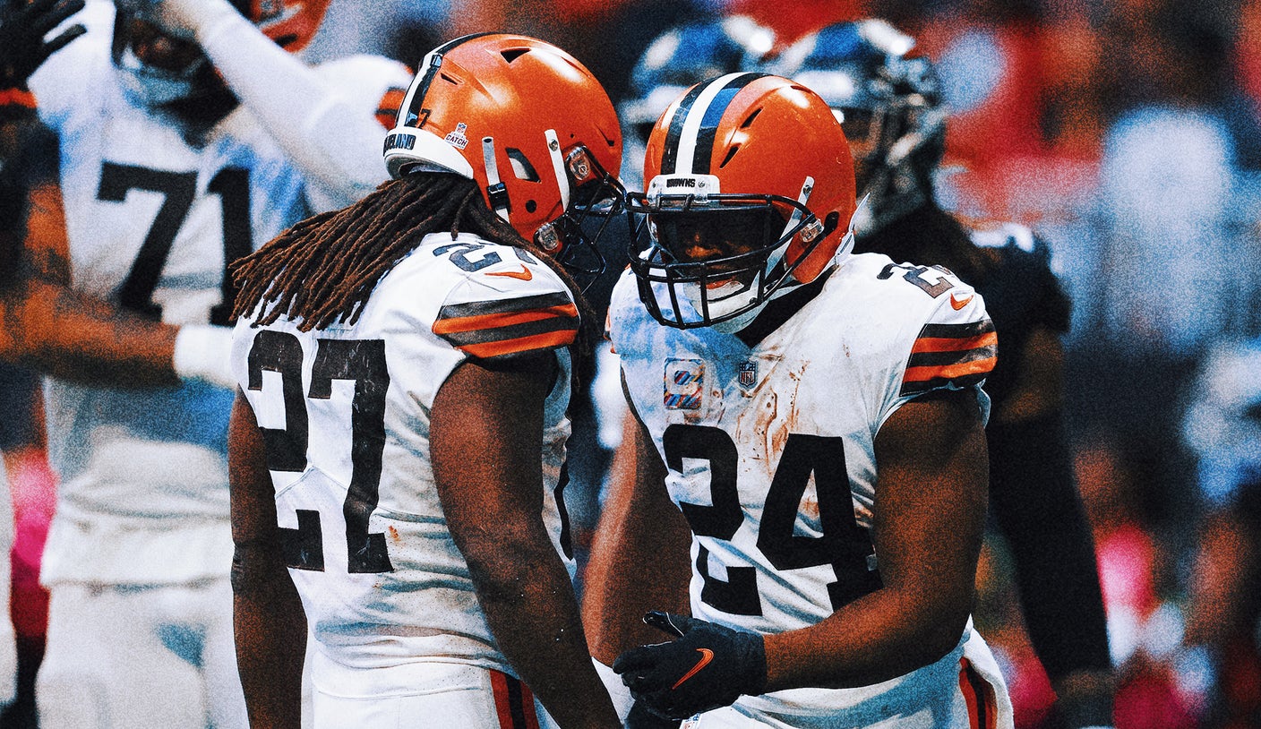 Cleveland Browns considering signing Kareem Hunt as starting running back in absence of injured Nick Chubb
