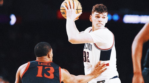 COLLEGE BASKETBALL Trending Image: UConn standout Donovan Clingan expected to miss a month with foot injury