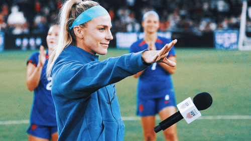 FRIENDLIES WOMEN Trending Image: USWNT sends Julie Ertz off in style in first game since disappointing World Cup