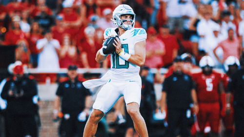 COLLEGE FOOTBALL Trending Image: Oregon vs. Colorado prediction, odds, picks
