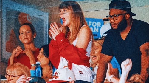 NFL Trending Image: Taylor Swift is a fan and so is everyone else: Travis Kelce jersey sales jump nearly 400%