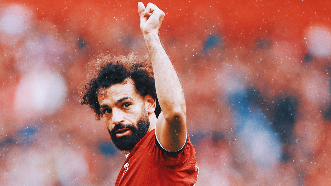 Mohamed Salah scores twice as Liverpool beats 10-man Everton, 2-0