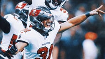NEXT Trending Image: Antoine Winfield sparks Bucs defense in huge 26-9 road win over Saints