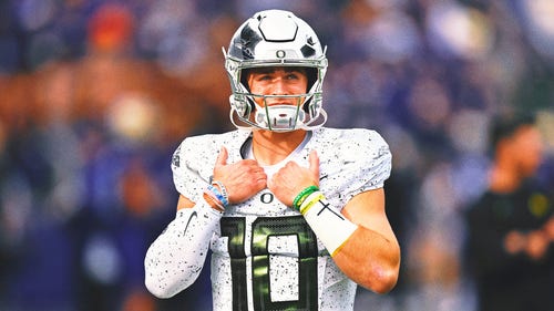 COLLEGE FOOTBALL Trending Image: 2023 Heisman Trophy odds: Bo Nix new favorite to win, passes Jayden Daniels