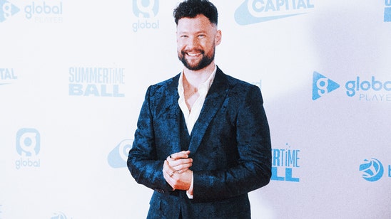 Singer Calum Scott says he'll perform for Phillies if they win the World Series