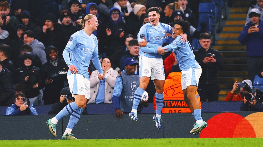 Man City comes back from down 2-0 to remain unbeaten in Champions League