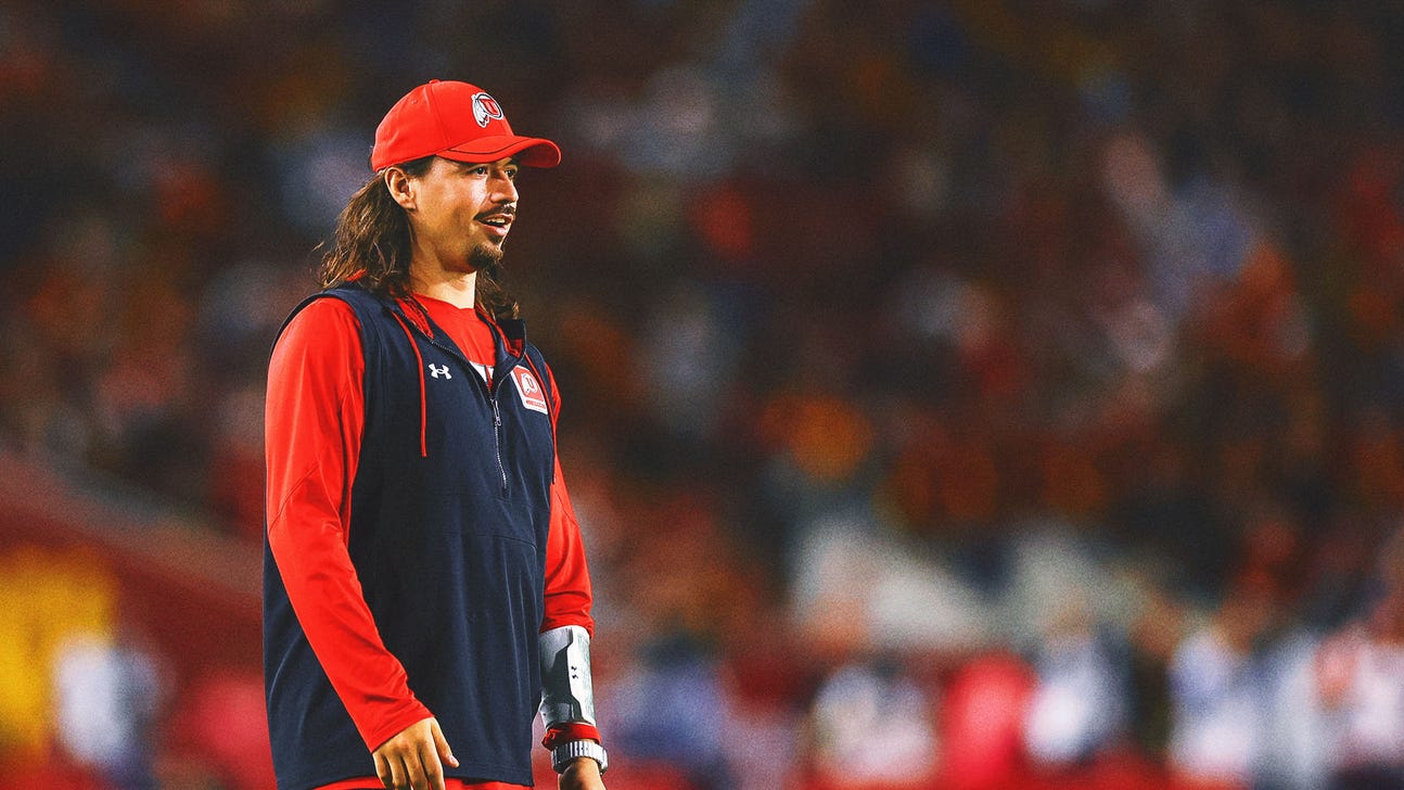 Utah QB Cam Rising announces return for 7th college season after knee injury cost him 2023