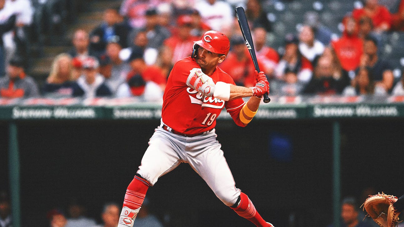 Joey Votto thanks Cincinnati after Reds decline his '24 contract option
