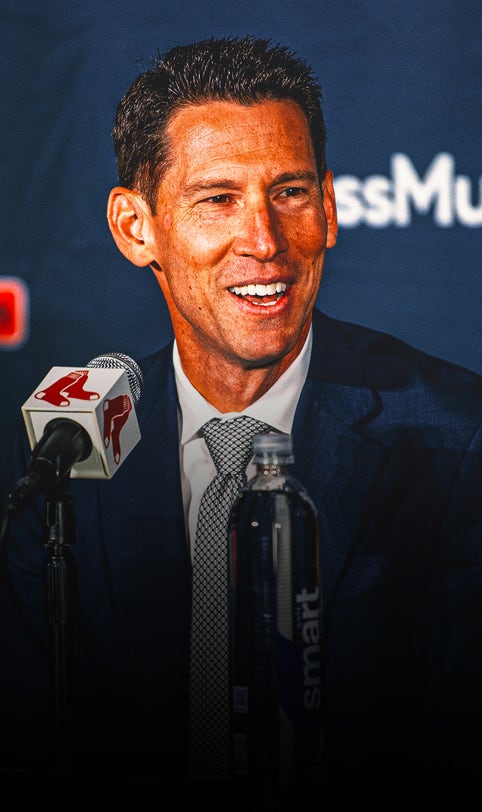 Red Sox hire ex-pitcher Craig Breslow as new chief baseball officer