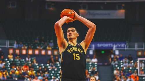 COLLEGE BASKETBALL Trending Image: Purdue's Zach Edey named AP Player of the Week