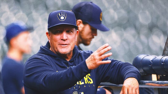 Brewers reportedly expected to promote bench coach Pat Murphy to manager