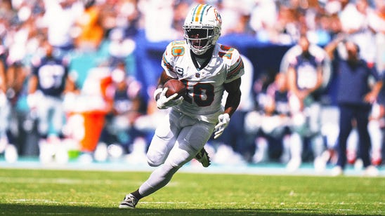 Dolphins' Tyreek Hill, Eagles' A.J. Brown setting sights on NFL receiving record