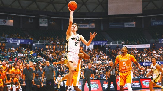 Fletcher Loyer scores 27, Purdue pulls away late to beat Tennessee 71-67 in Maui Invitational