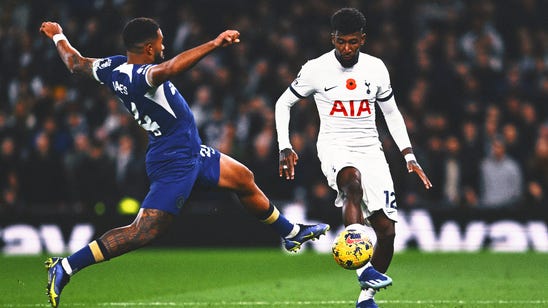 Tottenham's unbeaten streak ends with 4-1 loss to Chelsea