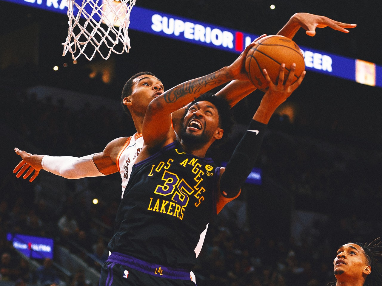 Spurs snap 18-game skid, topple James, Lakers 129-115