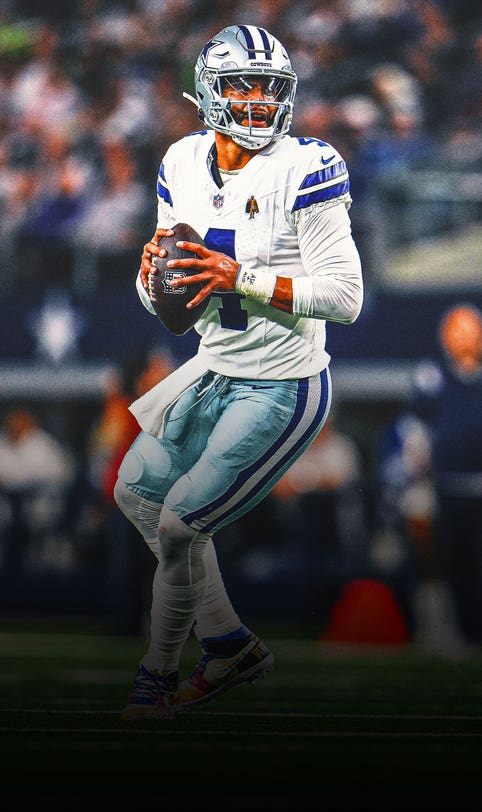 Cowboys' Dak Prescott knocked out of game at Atlanta with hamstring injury