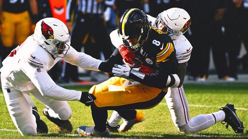 PITTSBURGH STEELERS Trending Image: Steelers QB Kenny Pickett (ankle) out indefinitely; Mitch Trubisky to start Thursday