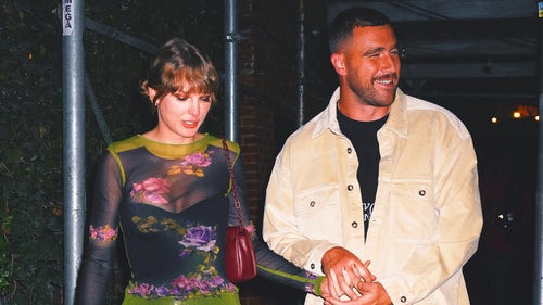 NFL Trending Image: Taylor Swift opens up about relationship with Travis Kelce for first time