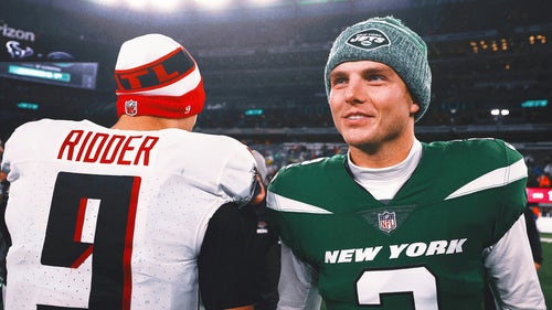 AARON RODGERS Trending Image: Report: Jets consider making Zach Wilson starter again but QB 'hesitant'
