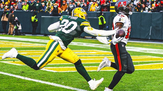 Packers defense lets Jordan Love, offense down — and change will have to wait