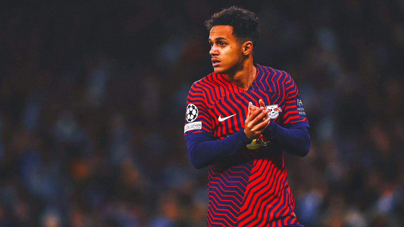 Liverpool's Fabio Carvalho joins Hull on loan for the rest of the season