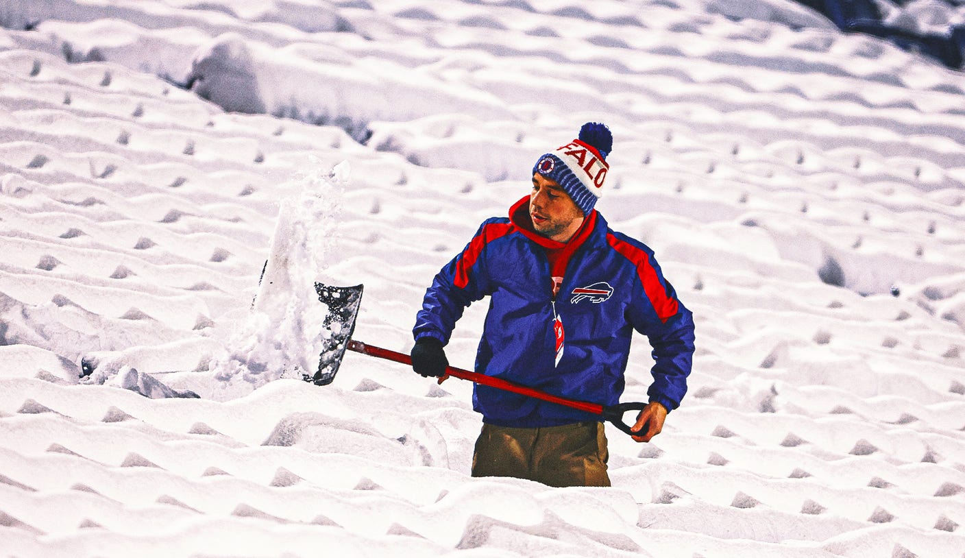 Buffalo Bills Fans Rally to Clear Snow at Highmark Stadium Ahead of AFC
