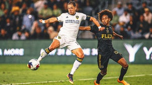 MLS Trending Image: Javier 'Chicharito' Hernández returns to Chivas after 14 years in Europe and U.S.