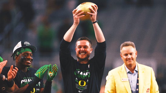 Oregon's Dan Lanning explains story of inflatable duck at Big Ten Media Days