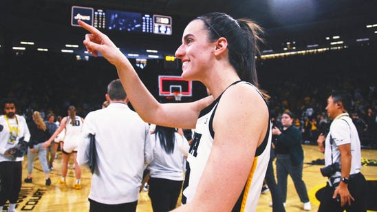 Caitlin Clark hits long 3-pointer at buzzer, scores 40 as No. 4 Iowa beats Michigan State 76-73