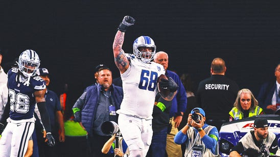 Lions fans put up 'Decker Reported' billboards in Detroit