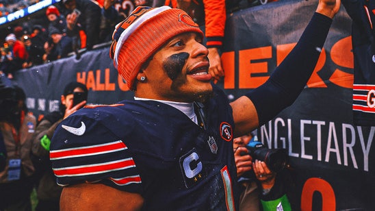 Justin Fields' recent play has made Bears' QB decision more complex… or has it?