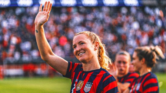 USWNT midfielder Samantha Mewis retires from soccer due to knee injury
