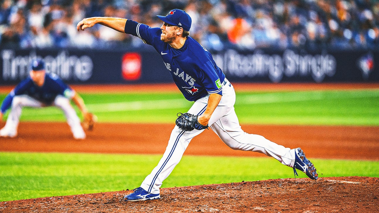 Son of Blue Jays reliever Erik Swanson hit by car in Florida, airlifted to hospital