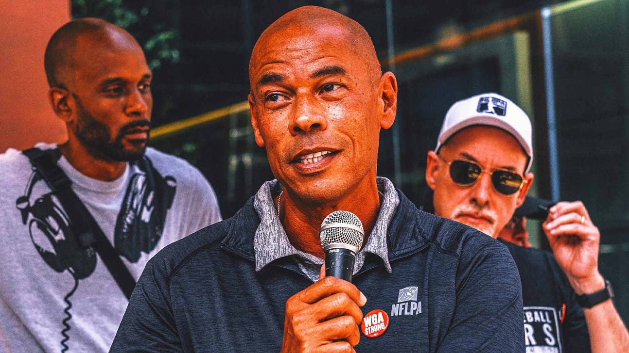 NFLPA head says 92% of players prefer playing on grass