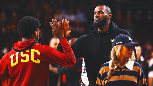 Imagem de tendência do basquete universitário: LeBron James sobre os rumores de transferência do filho: 'Bronny é dono de si'