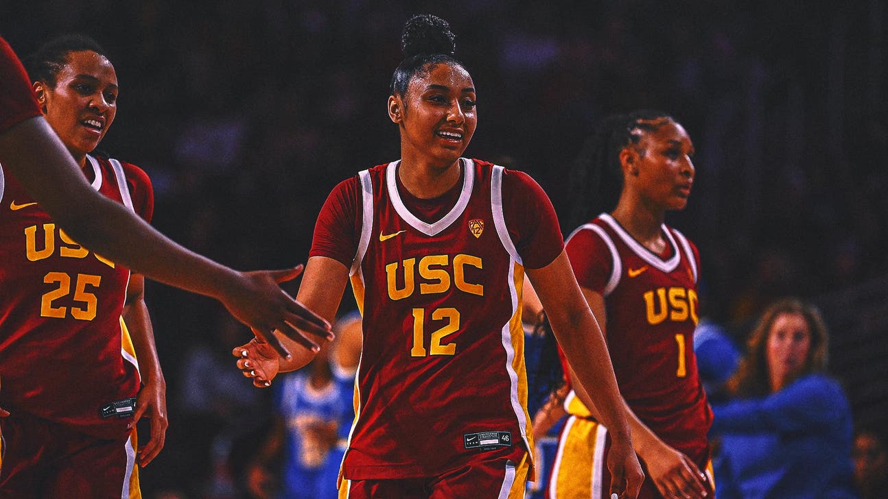 Women's AP Top 25: South Carolina, Iowa, USC, Texas top poll as No. 1 seeds