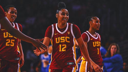 WOMEN'S COLLEGE BASKETBALL Trending Image: Women's AP Top 25: South Carolina, Iowa, USC, Texas top poll as No. 1 seeds