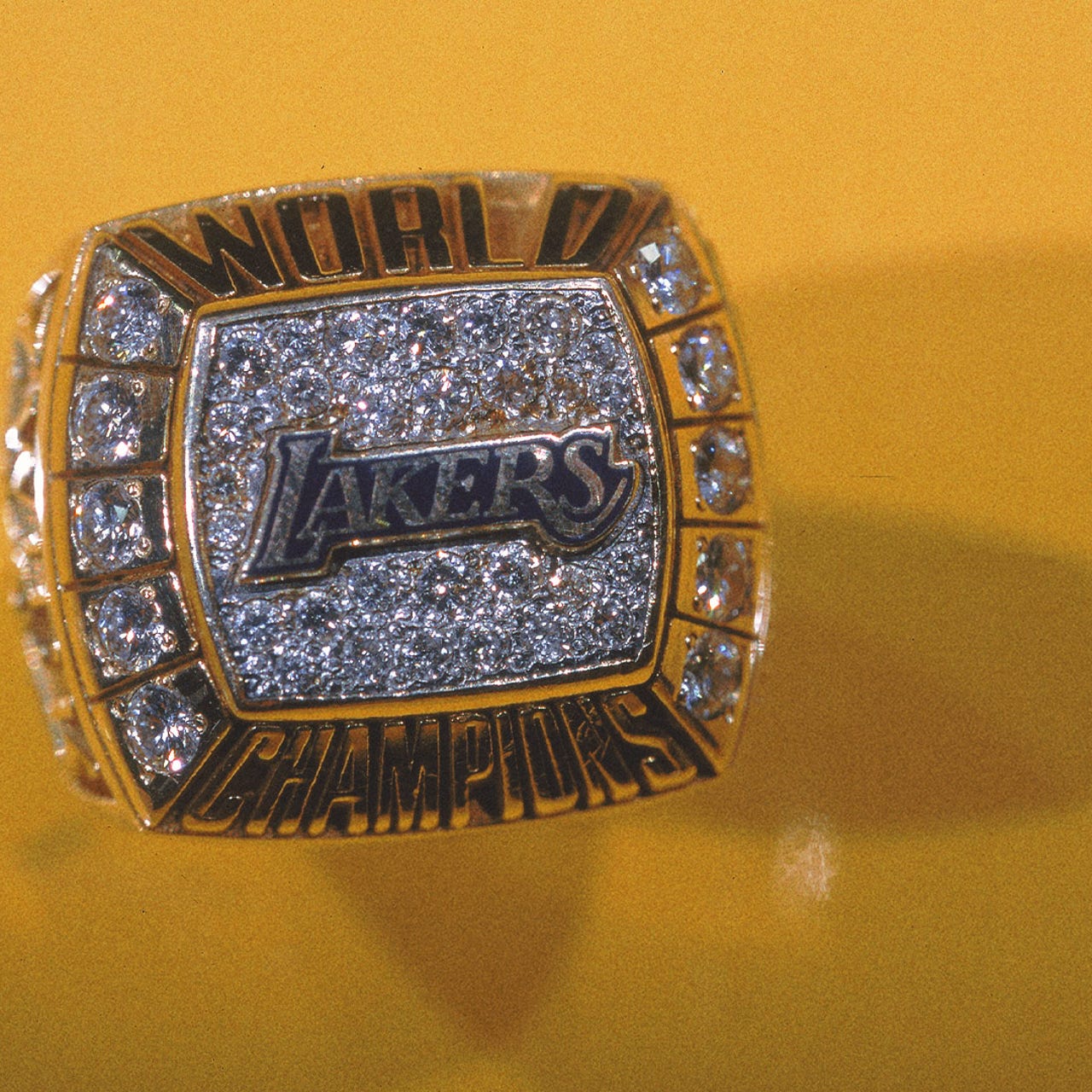 Kobe bryant nba championship rings top
