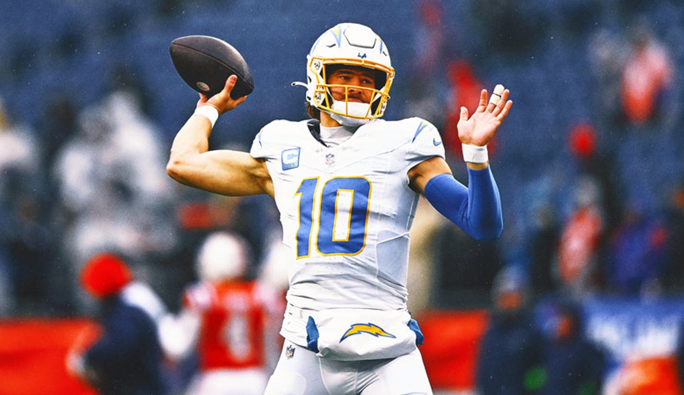 Report: Chargers Reject Trade Requests for Justin Herbert from Patriots and Vikings