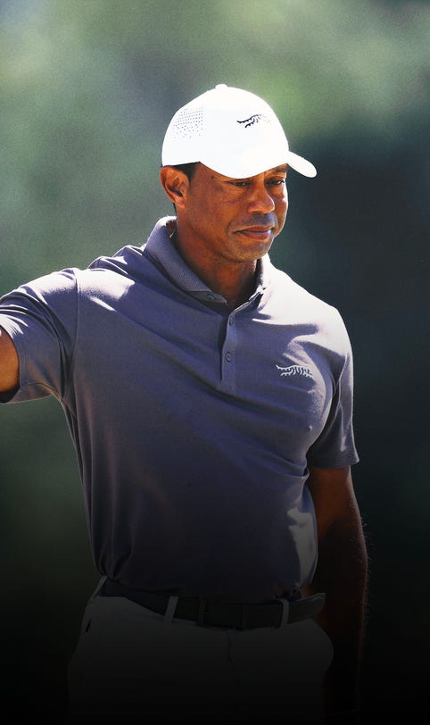 Tiger Woods makes Masters cut for a record 24th time in a row