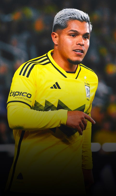 Columbus Crew goes up 2-1 over Monterrey in Concacaf Champions Cup semifinals