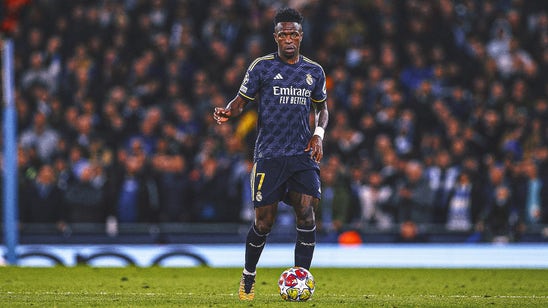 Real Madrid star Vinícius Junior exits Manchester City clash with groin injury