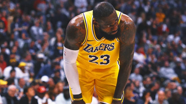 LeBron James reportedly out at least 1-2 weeks with groin injury