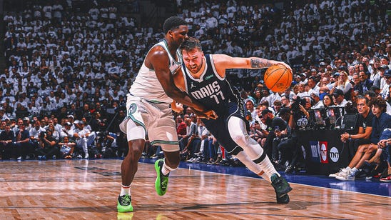 Luka Dončić leads strong close by Mavericks for 108-105 win over Wolves in Game 1 of West finals