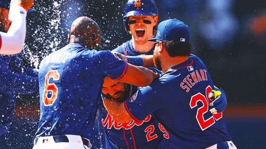 Mets prove they're 'not out of it' in rally vs. Giants, but the clock is ticking