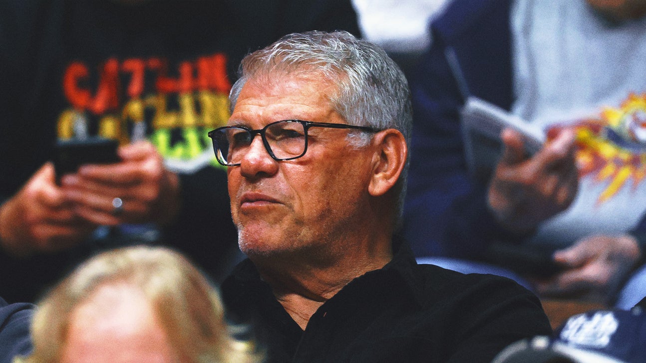 Geno Auriemma says Caitlin Clark is being 'targeted' in WNBA