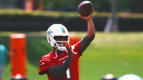 MIAMI DOLPHINS Trending Image: Tua Tagovailoa 'not concerned' about contract situation, wants both sides happy
