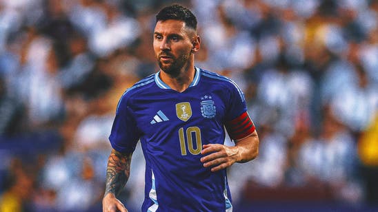 Lionel Messi scores twice in return to Argentina lineup in win vs. Guatemala
